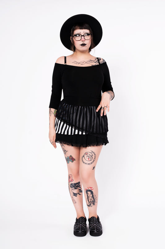 Dark Entries skort - Black/White