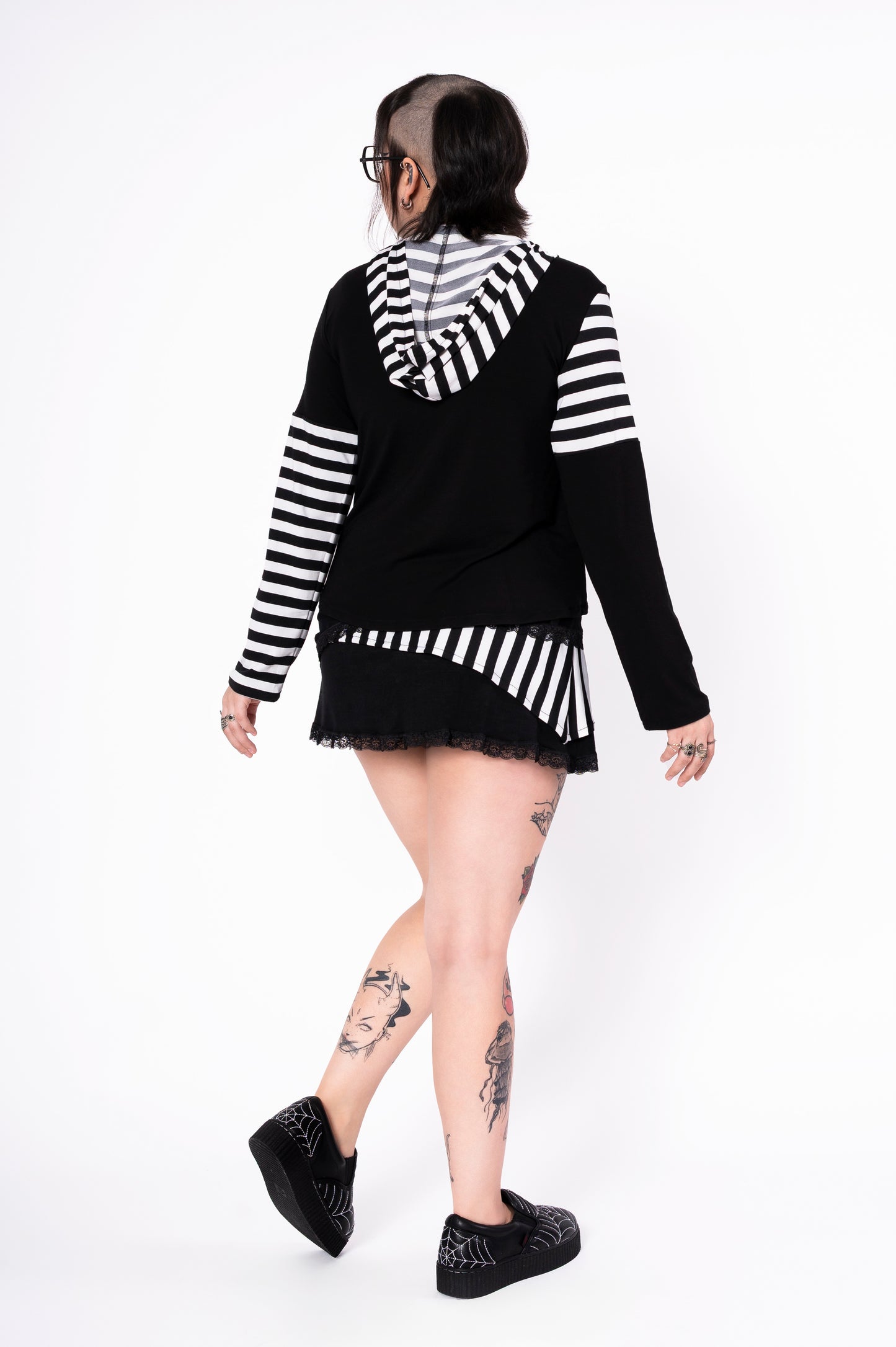 Mall Goth shirt - Black/white