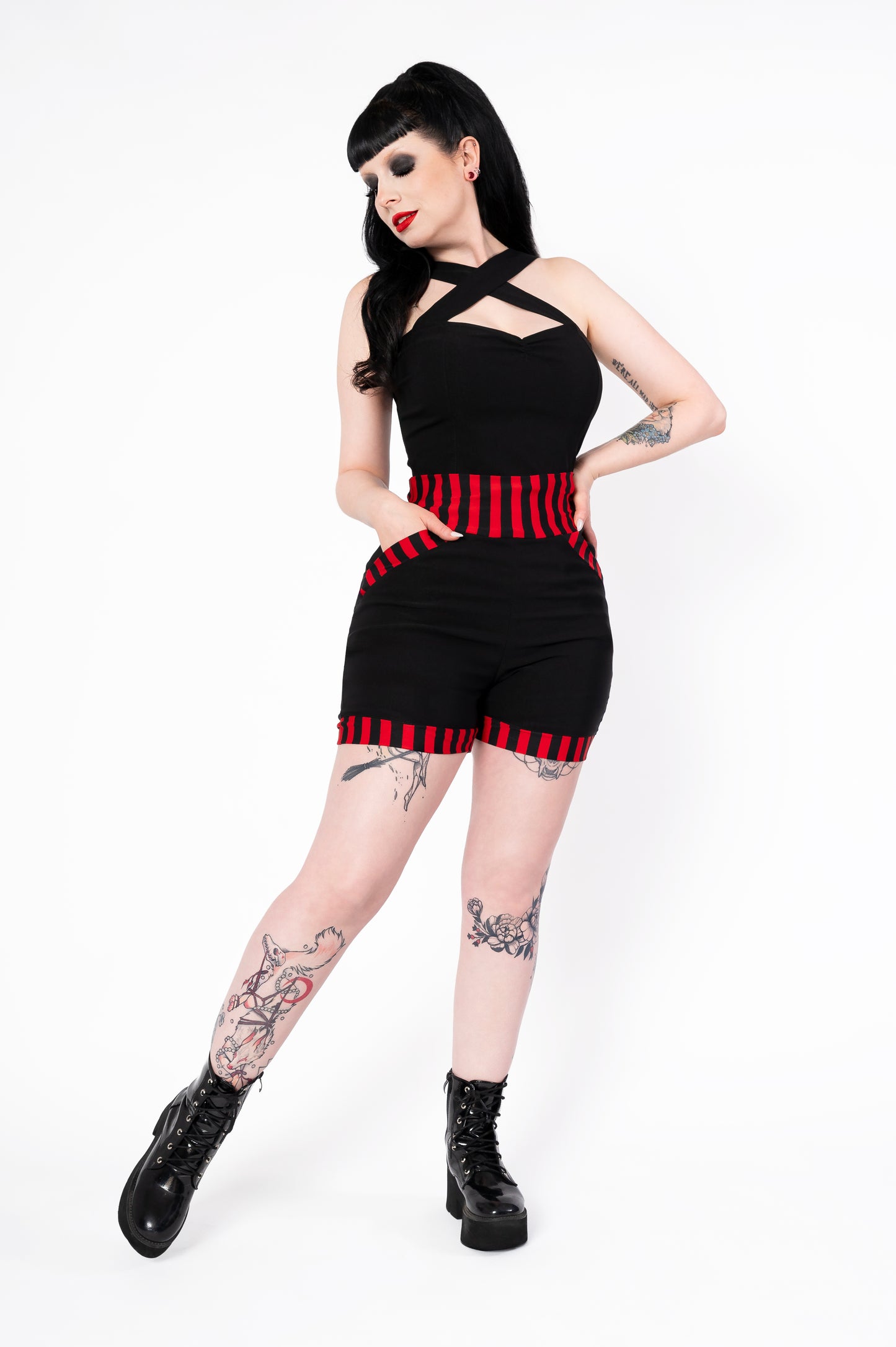 Showtime shorts - Red/black stripes