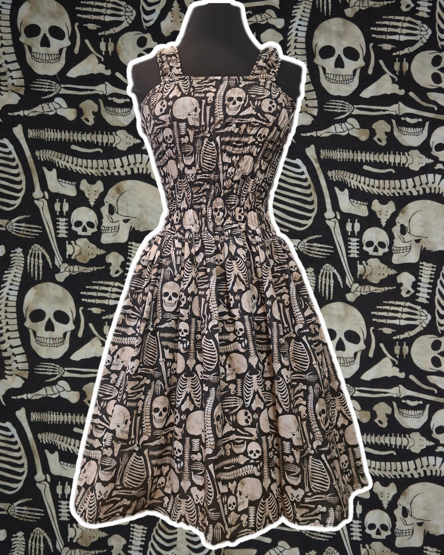 PRE-ORDER L'ossuaire dress