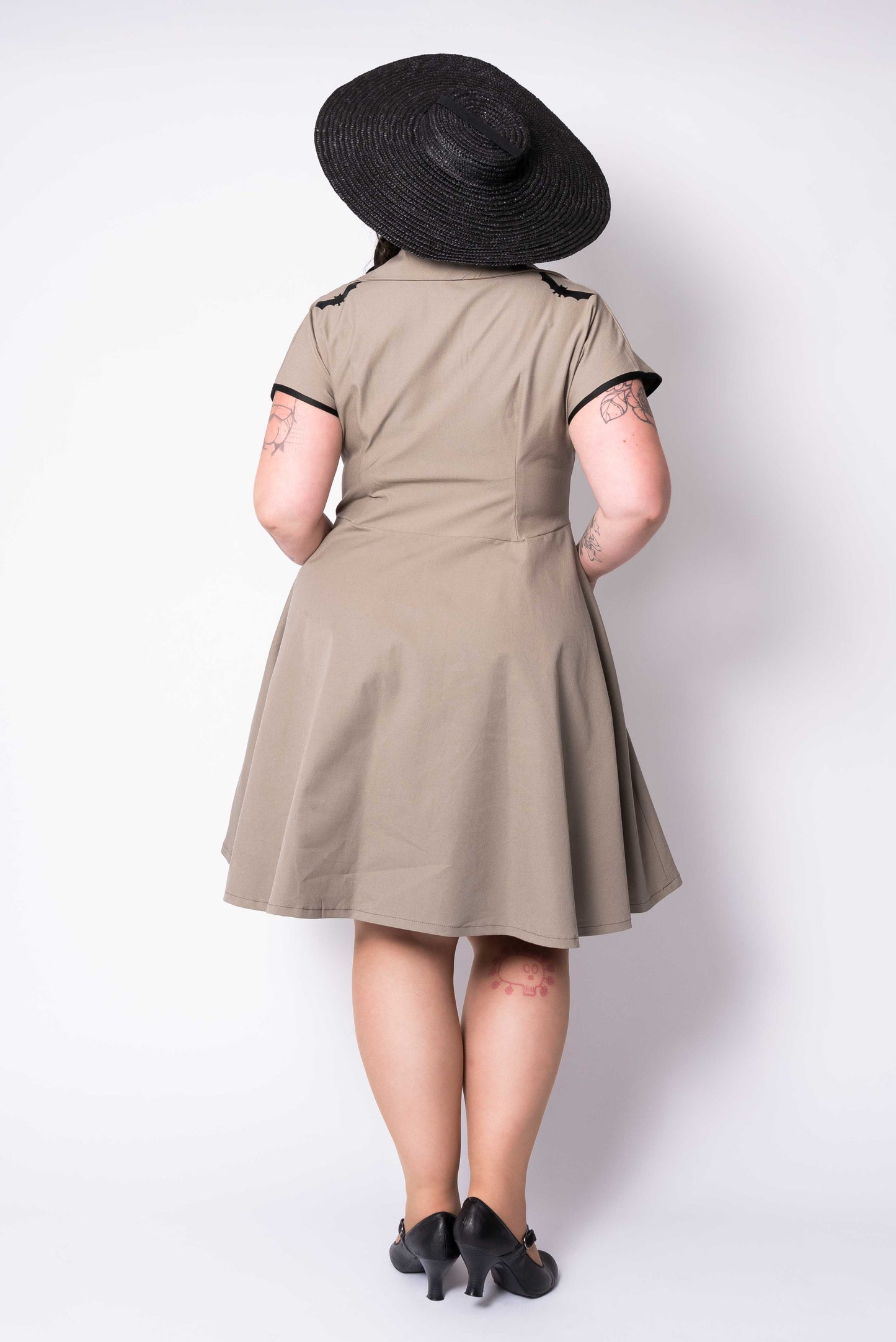 Deadbeat dress - Grey with bats