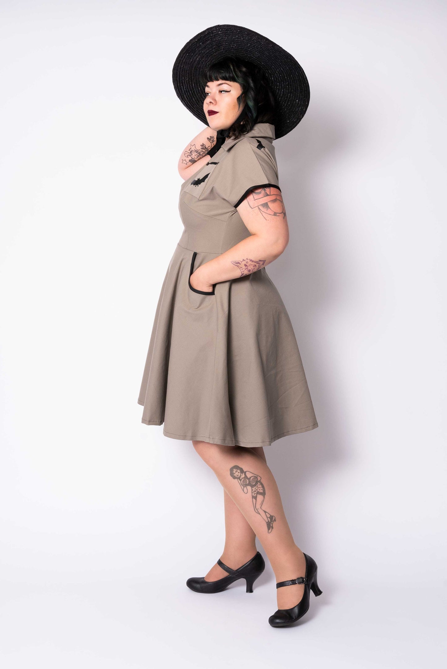 Deadbeat dress - Grey with bats