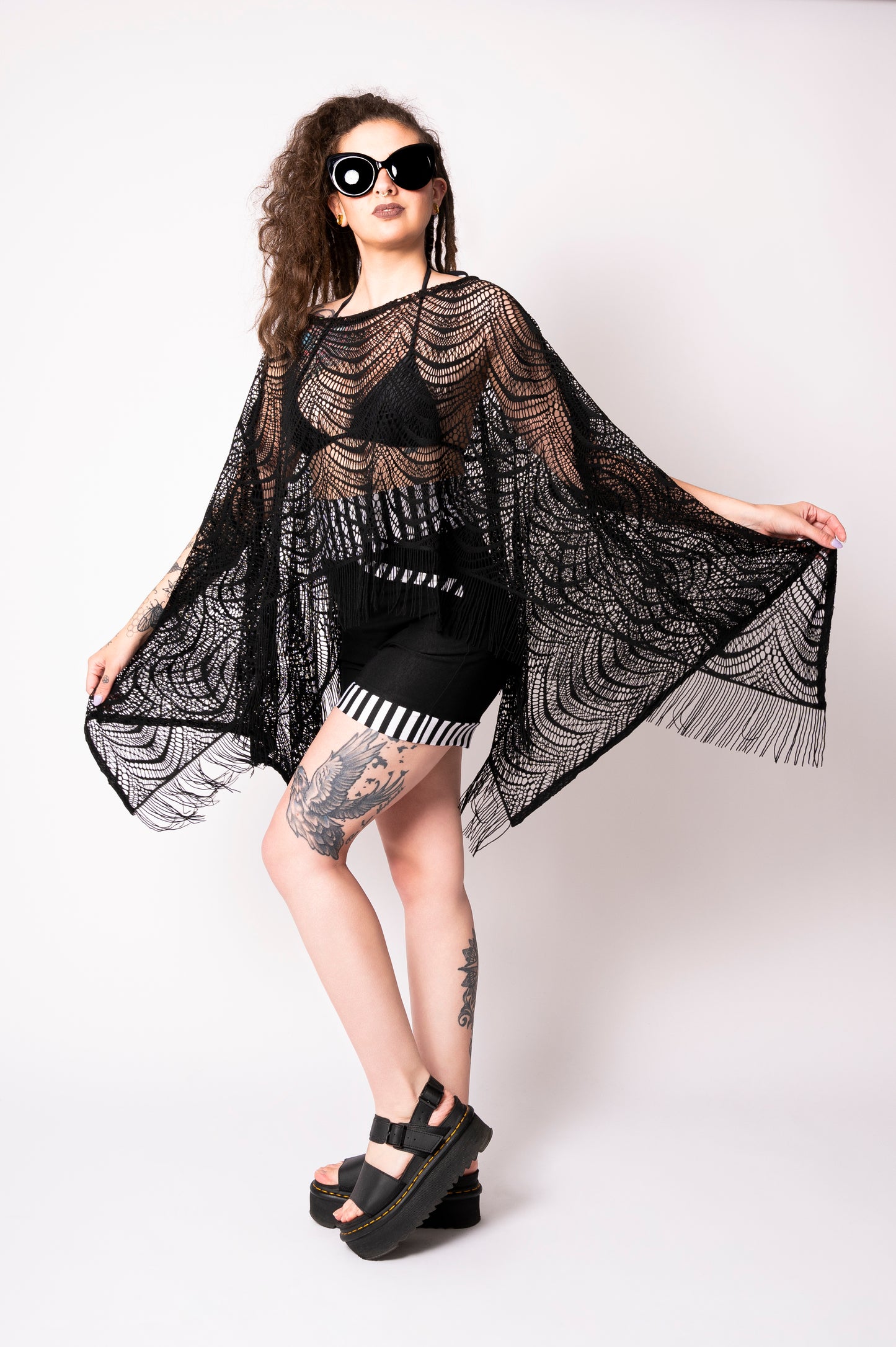 Caligari shawl - black lace